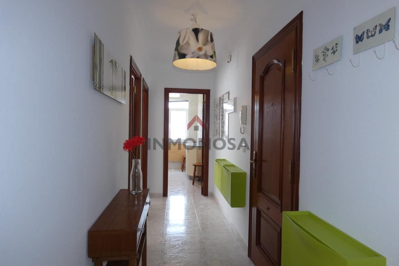 2 Zimmer Wohnung zu vermieten in Ferrol - 650 € (Ref: 9592002)