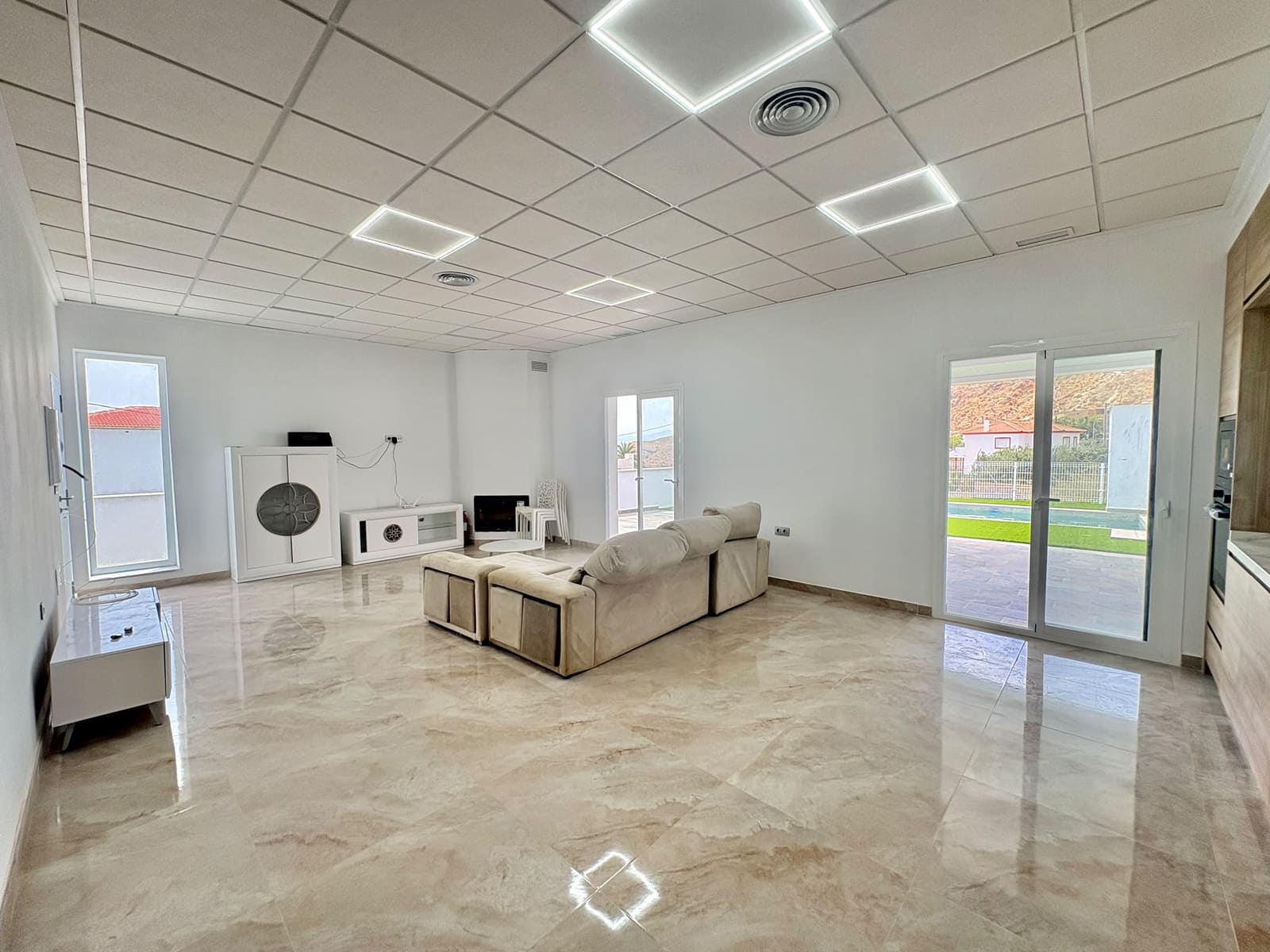 3 soverom Villa til leie i Partaloa med svømmebasseng garasje - € 1 200 (Ref: 10009338)