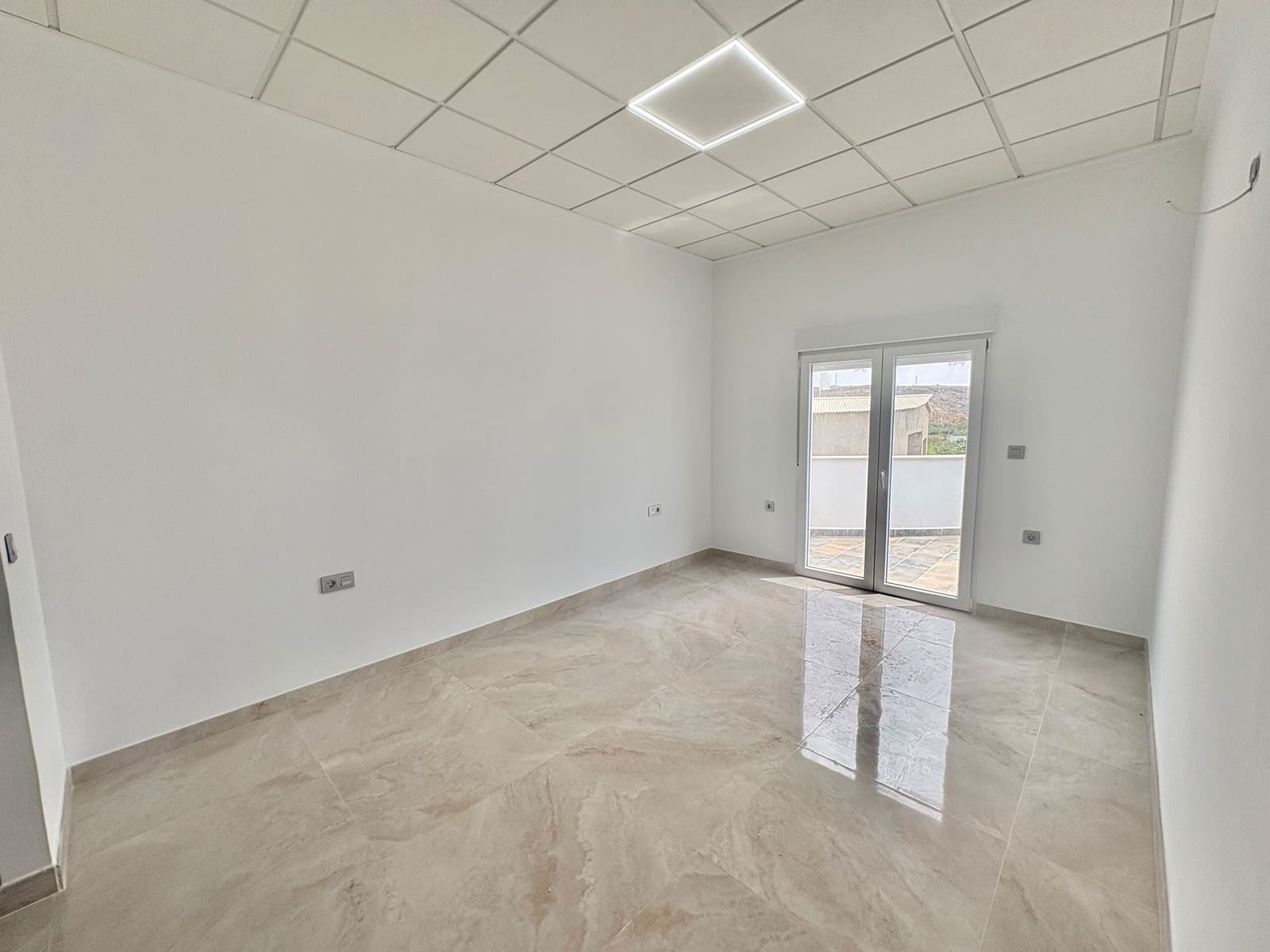 3 soverom Villa til leie i Partaloa med svømmebasseng garasje - € 1 200 (Ref: 10009338)