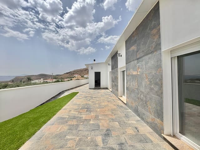 3 quarto Moradia para arrendar em Partaloa com piscina garagem - 1 200 € (Ref: 10009338)