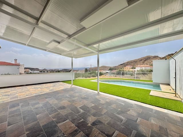 3 quarto Moradia para arrendar em Partaloa com piscina garagem - 1 200 € (Ref: 10009338)