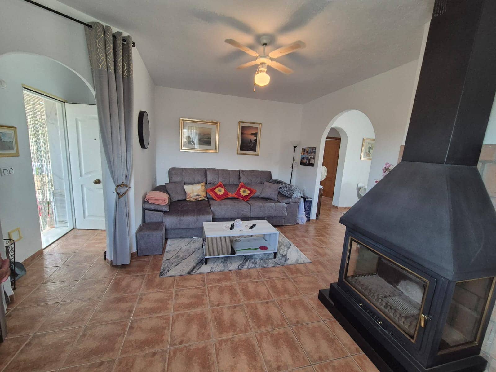 2 soverom Villa til leie i Lijar med svømmebasseng - € 1 100 (Ref: 10009360)