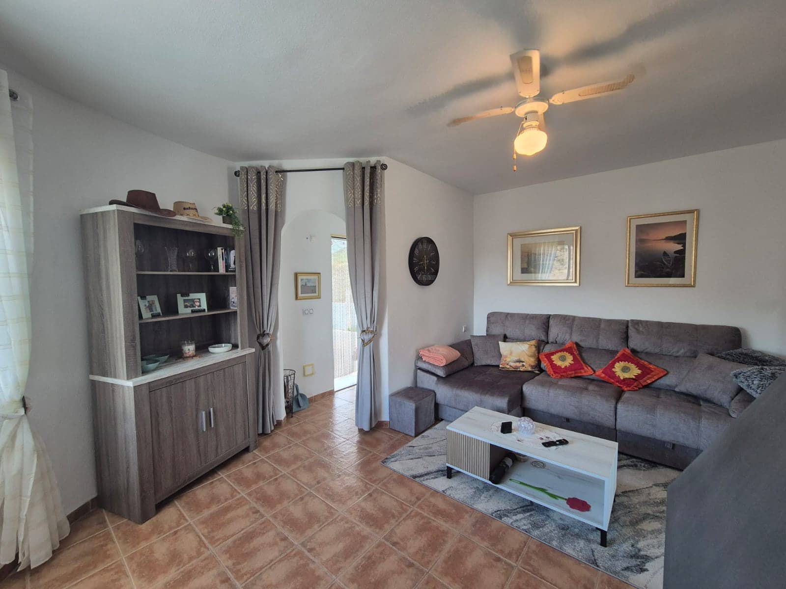 2 soverom Villa til leie i Lijar med svømmebasseng - € 1 100 (Ref: 10009360)