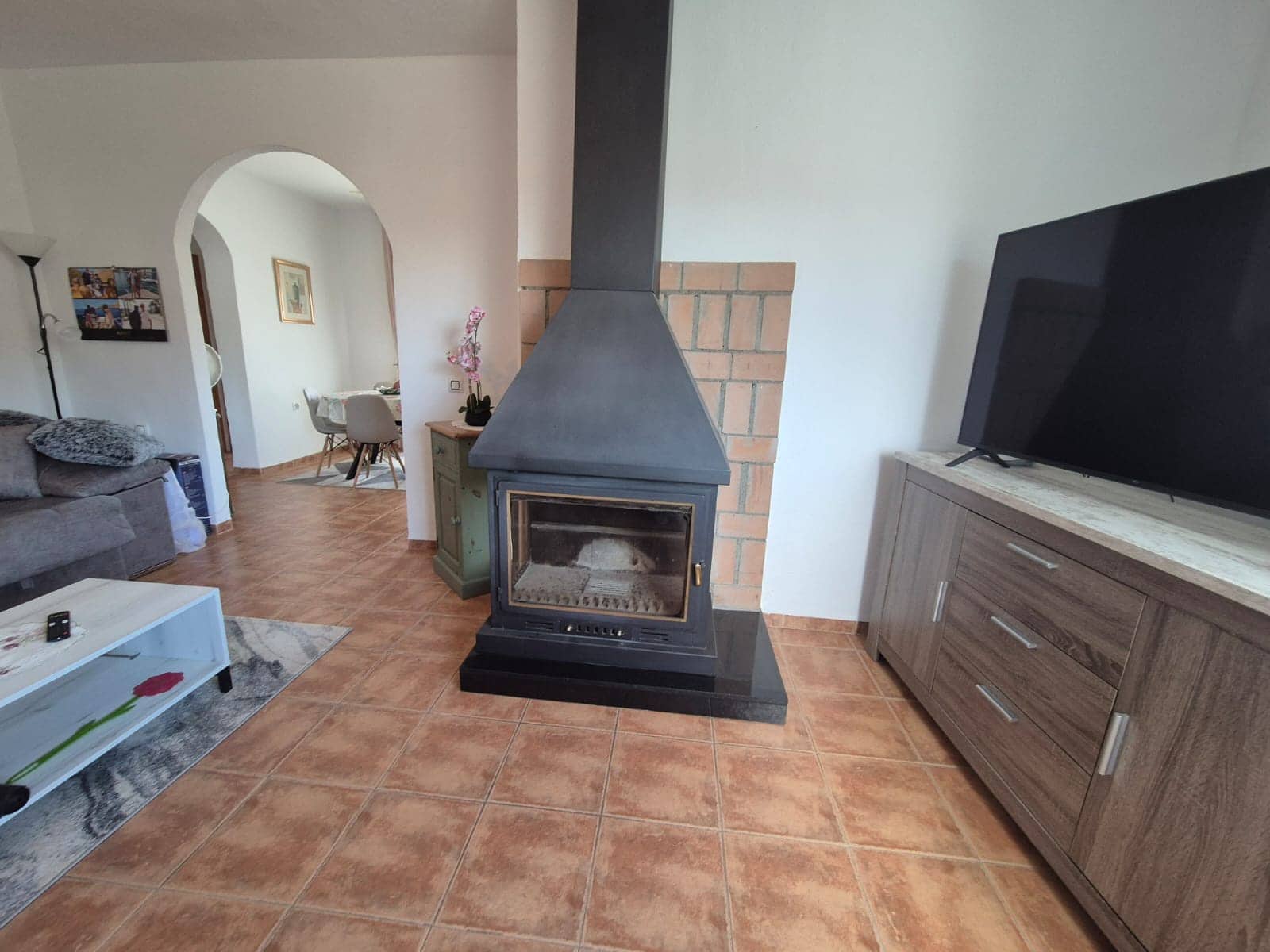 2 soverom Villa til leie i Lijar med svømmebasseng - € 1 100 (Ref: 10009360)