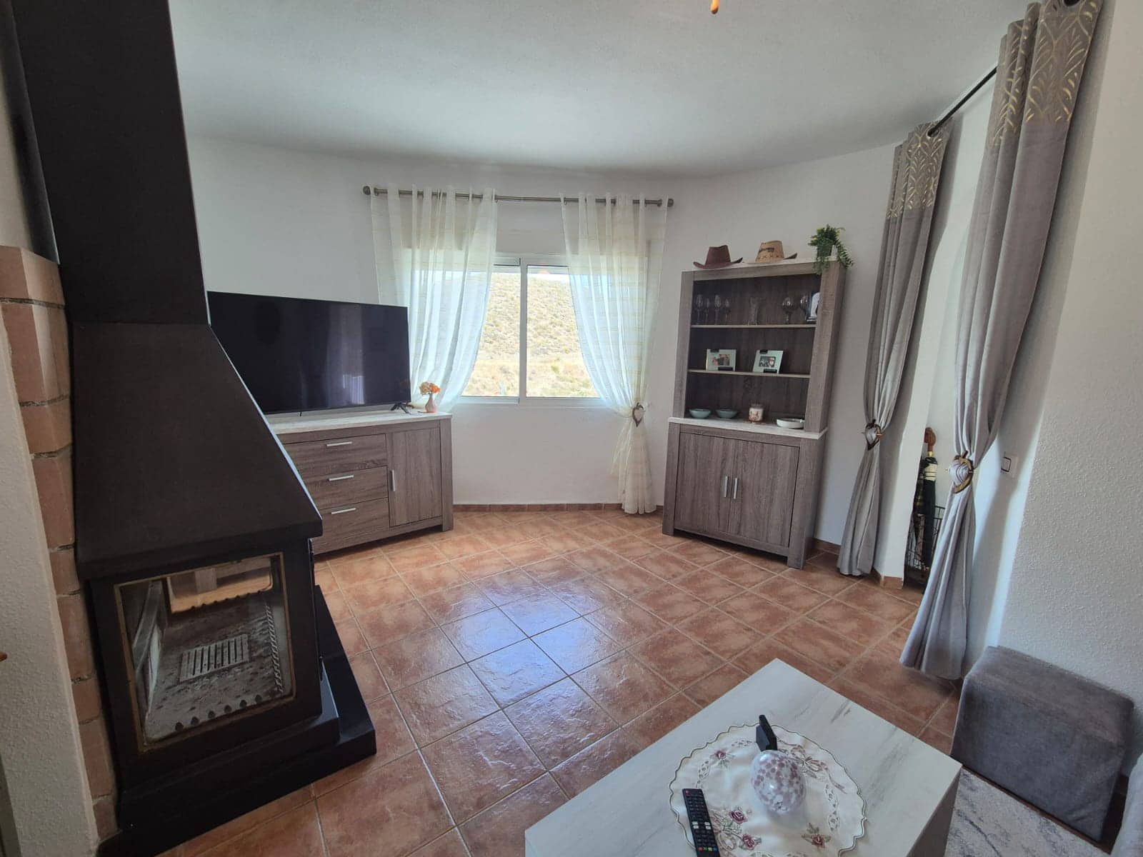 2 soverom Villa til leie i Lijar med svømmebasseng - € 1 100 (Ref: 10009360)