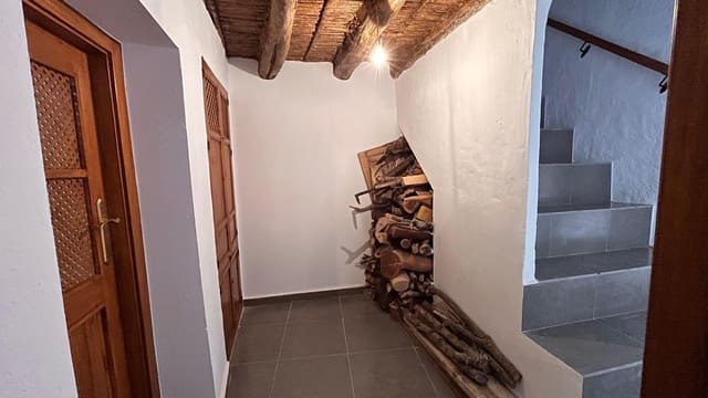 3 makuuhuone Omakotitalo vuokrattavana paikassa Chercos - 600 € (Ref: 10051962)