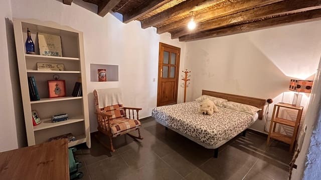 3 makuuhuone Omakotitalo vuokrattavana paikassa Chercos - 600 € (Ref: 10051962)