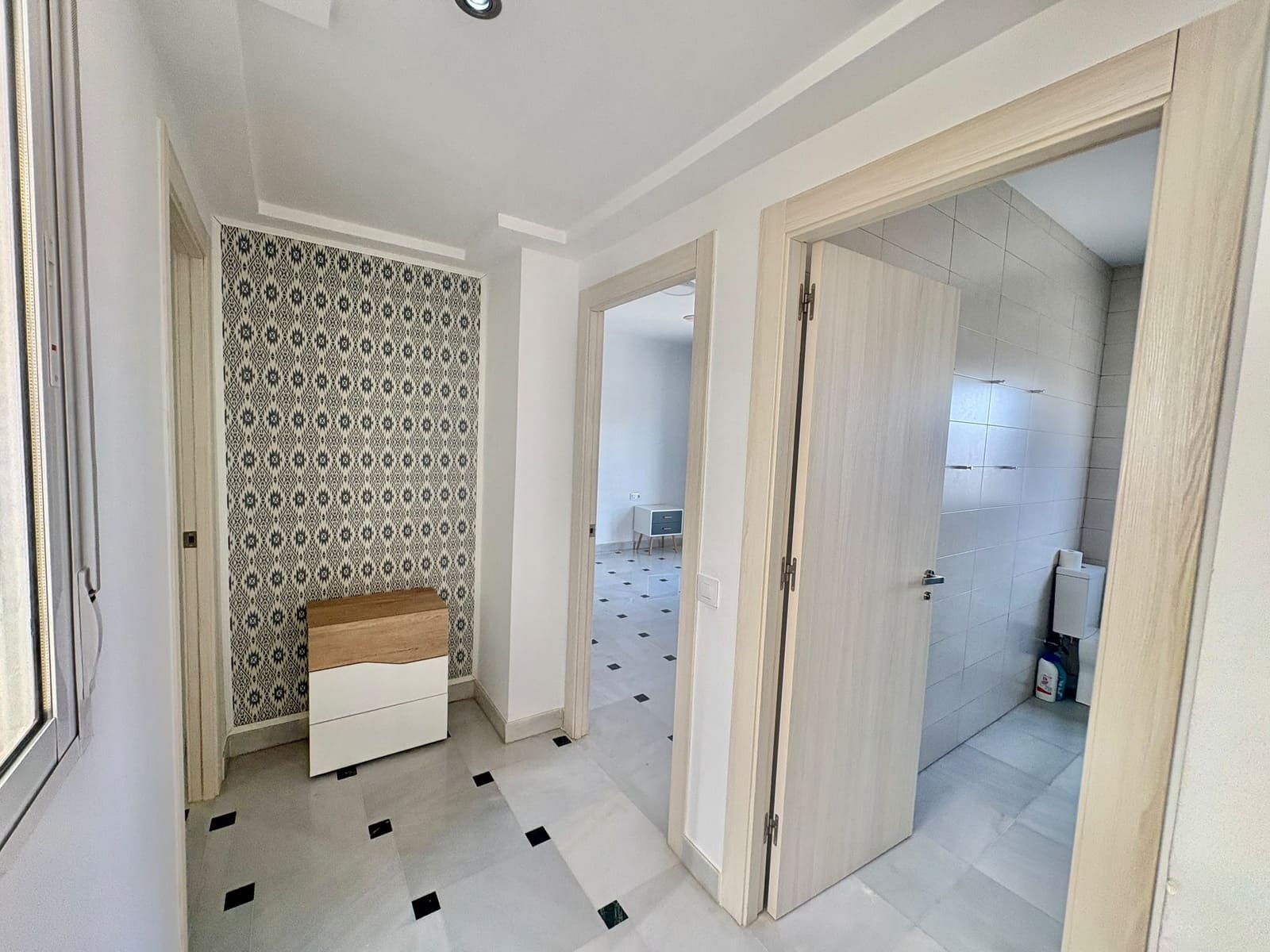 5 bedroom Apartment for rent in Olula del Rio - € 700 (Ref: 10060210)