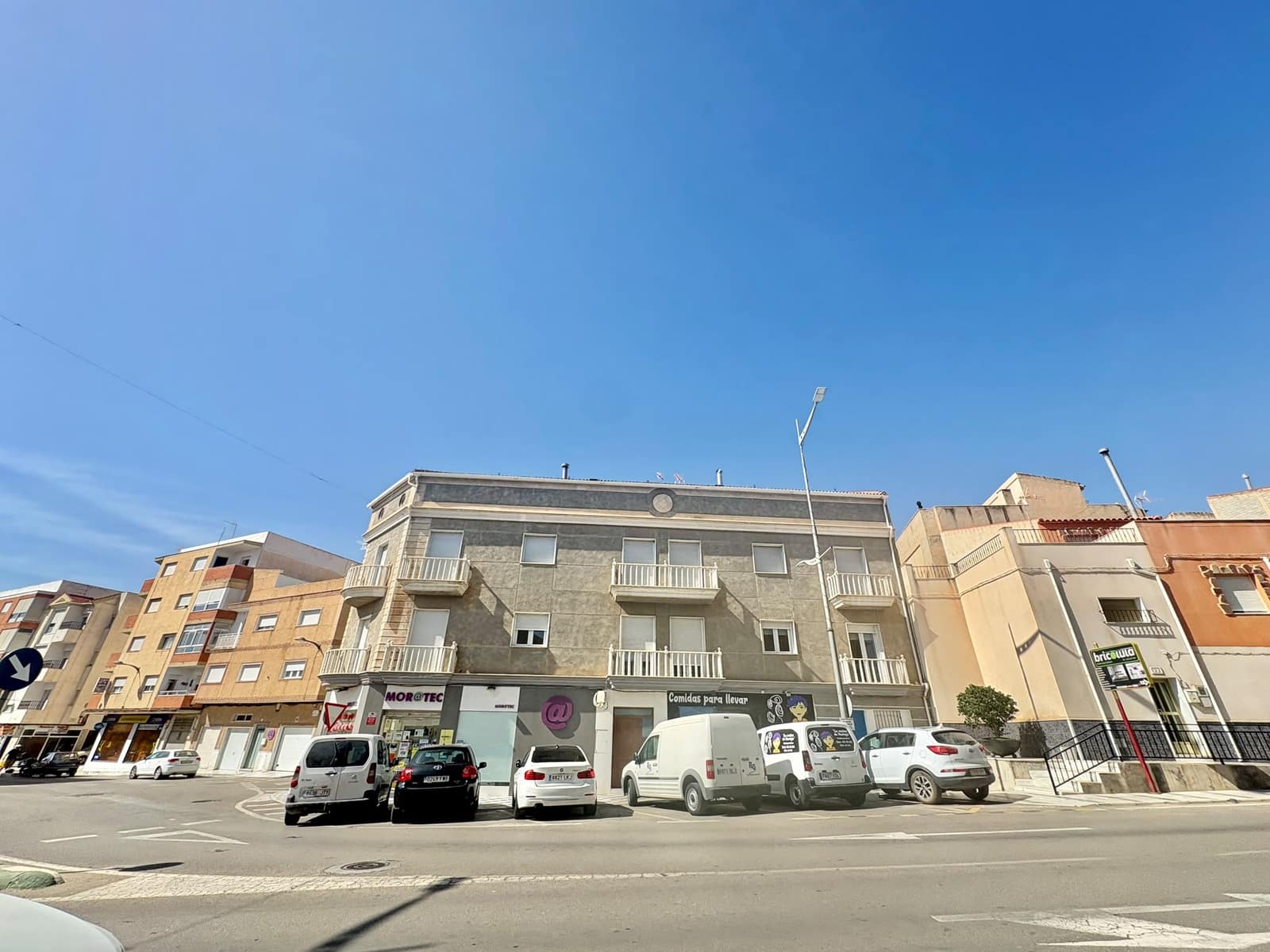 5 bedroom Apartment for rent in Olula del Rio - € 700 (Ref: 10060210)