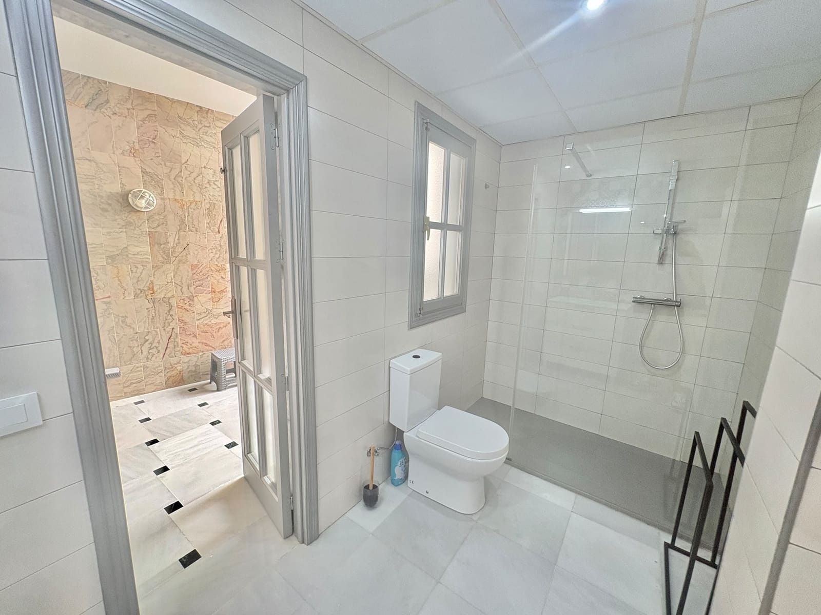 5 bedroom Apartment for rent in Olula del Rio - € 700 (Ref: 10060210)