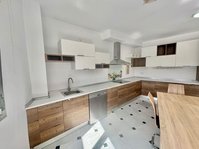 5 bedroom Apartment for rent in Olula del Río - € 700 (Ref: 10060210)