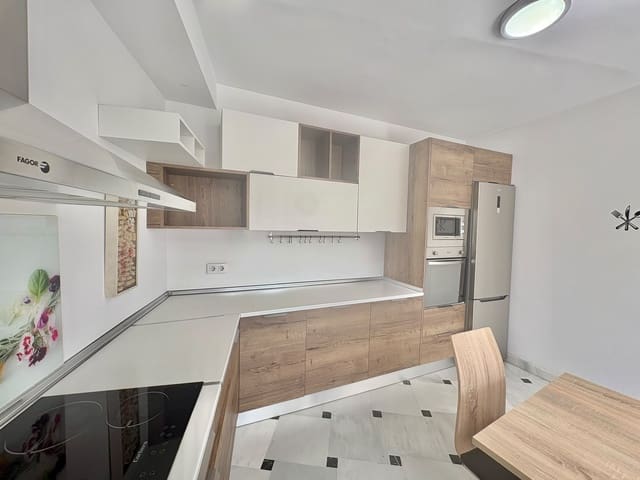 5 bedroom Apartment for rent in Olula del Río - € 700 (Ref: 10060210)