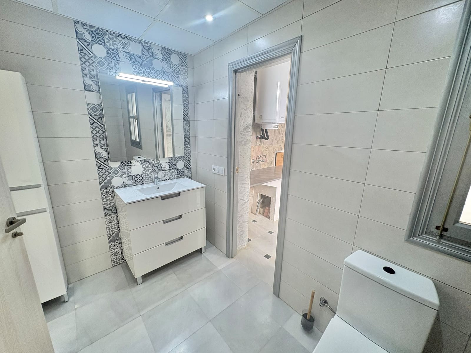 5 bedroom Apartment for rent in Olula del Rio - € 700 (Ref: 10060210)