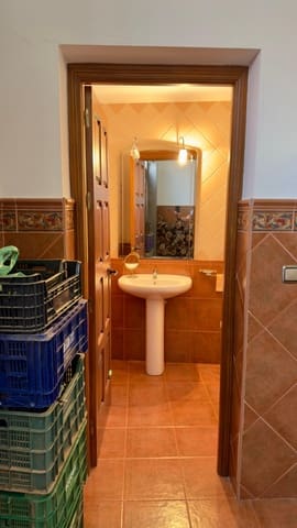 Casa de 5 habitaciones en La Calahorra en venta con garaje - 300.000 € (Ref: 10060347)