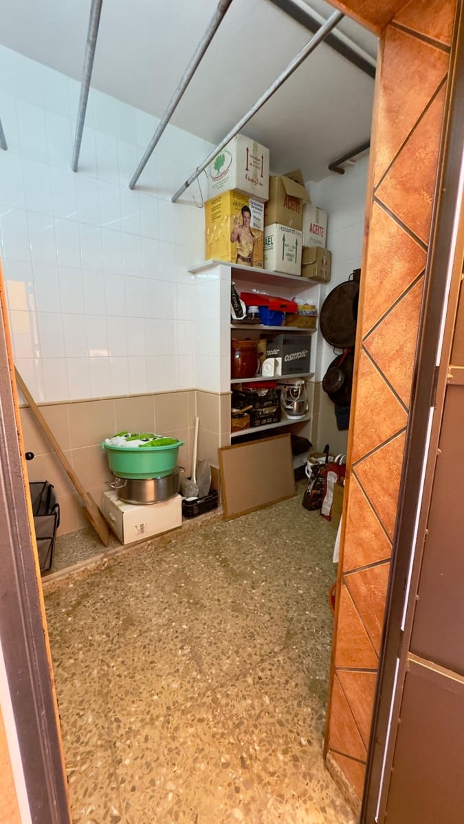 Casa de 5 habitaciones en La Calahorra en venta con garaje - 300.000 € (Ref: 10060347)