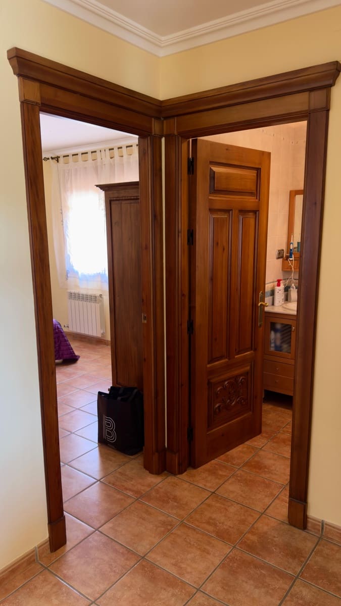 Casa de 5 habitaciones en La Calahorra en venta con garaje - 300.000 € (Ref: 10060347)