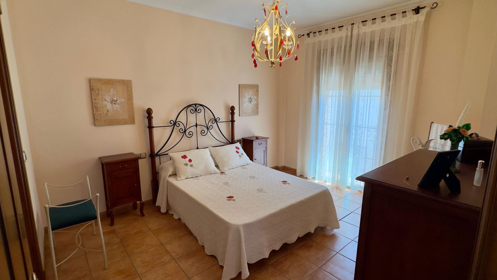 Casa de 5 habitaciones en La Calahorra en venta con garaje - 300.000 € (Ref: 10060347)