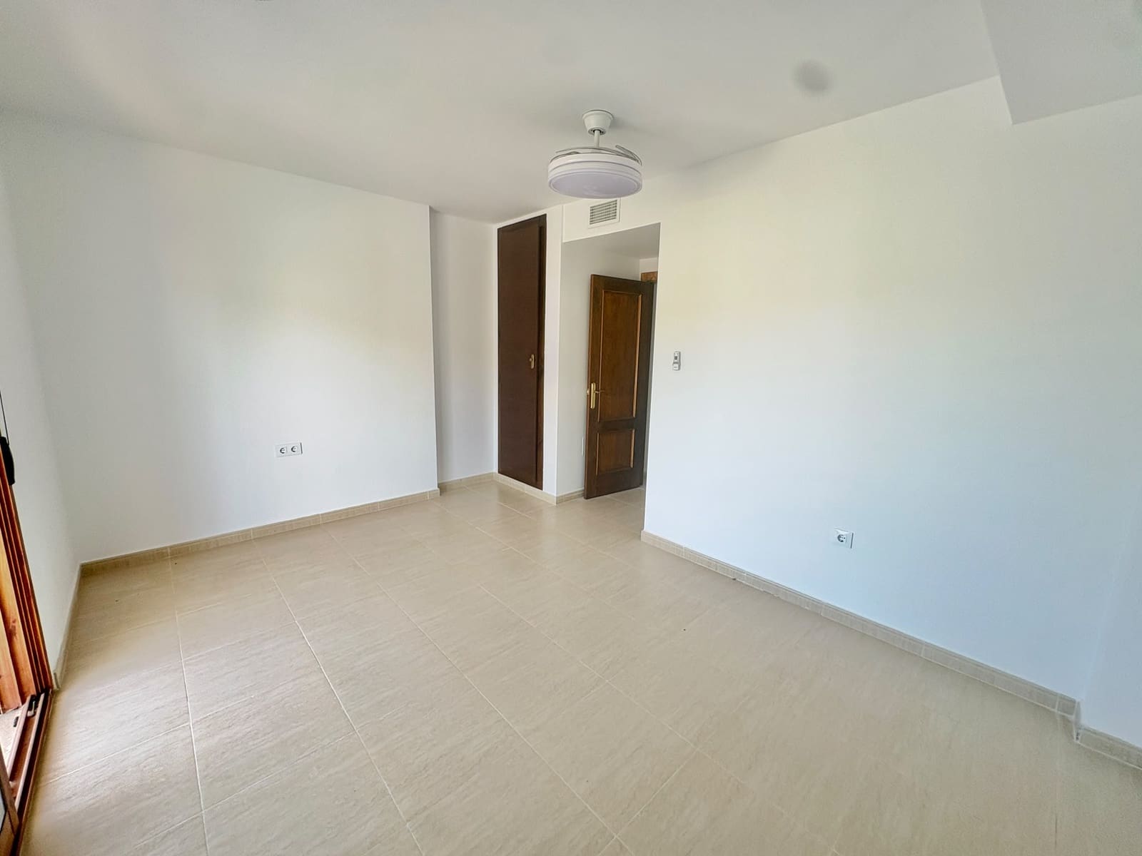 3 bedroom Townhouse for rent in Almanzora - € 850 (Ref: 10147427)