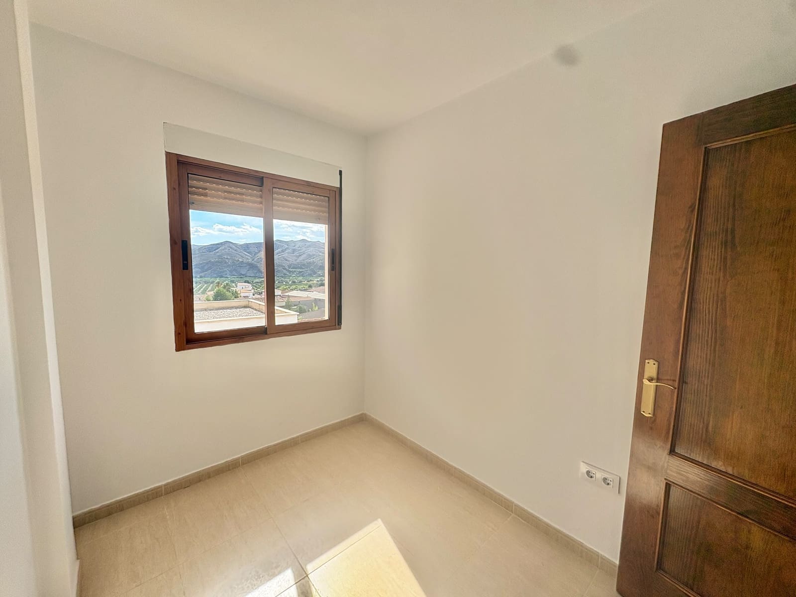 3 bedroom Townhouse for rent in Almanzora - € 850 (Ref: 10147427)