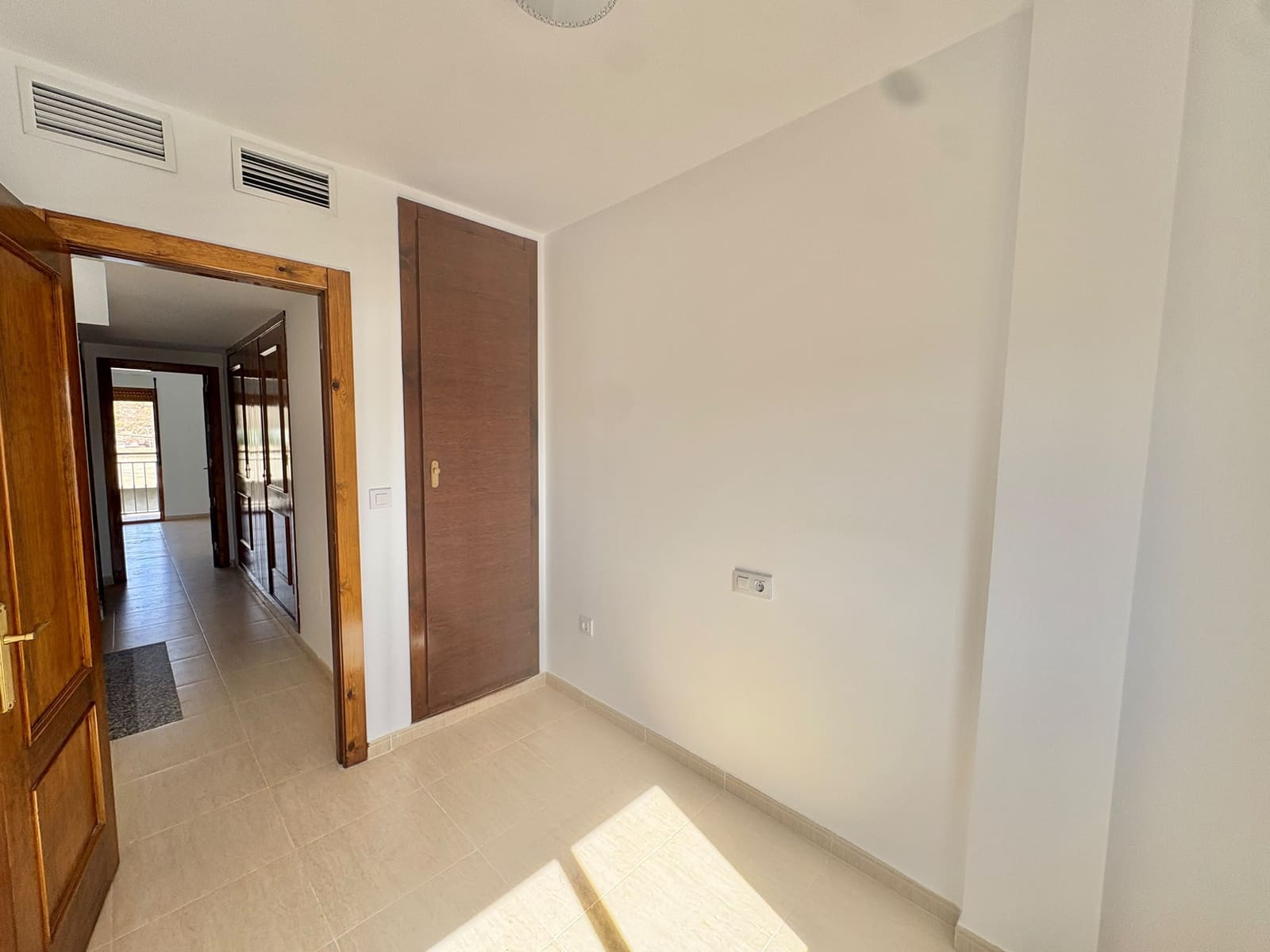 3 bedroom Townhouse for rent in Almanzora - € 850 (Ref: 10147427)