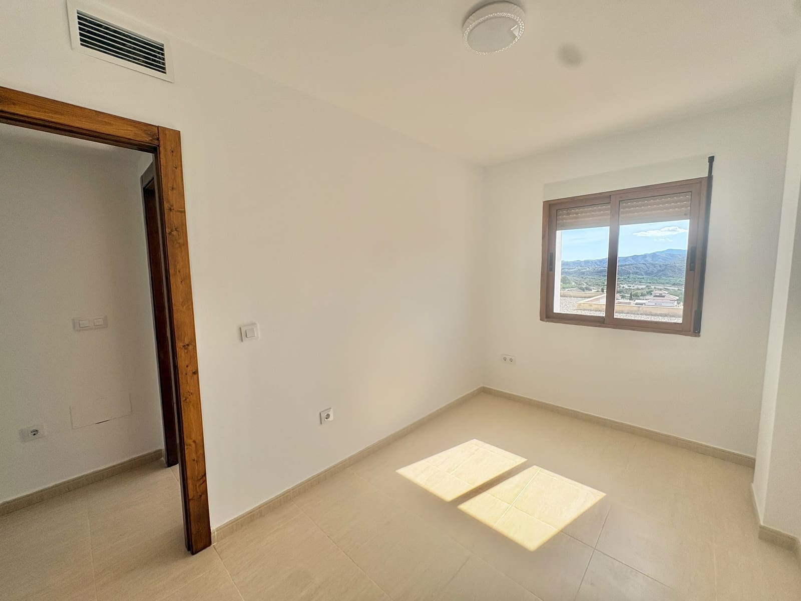 3 bedroom Townhouse for rent in Almanzora - € 850 (Ref: 10147427)