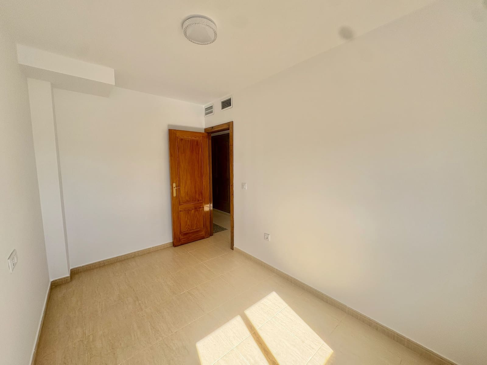 3 bedroom Townhouse for rent in Almanzora - € 850 (Ref: 10147427)