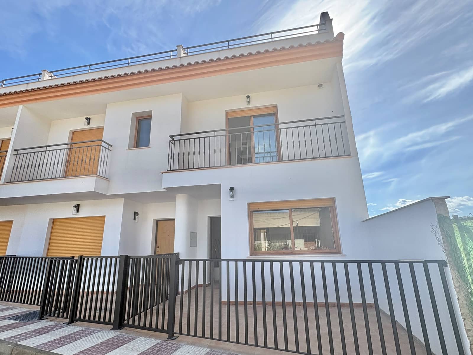 3 bedroom Townhouse for rent in Almanzora - € 850 (Ref: 10147427)