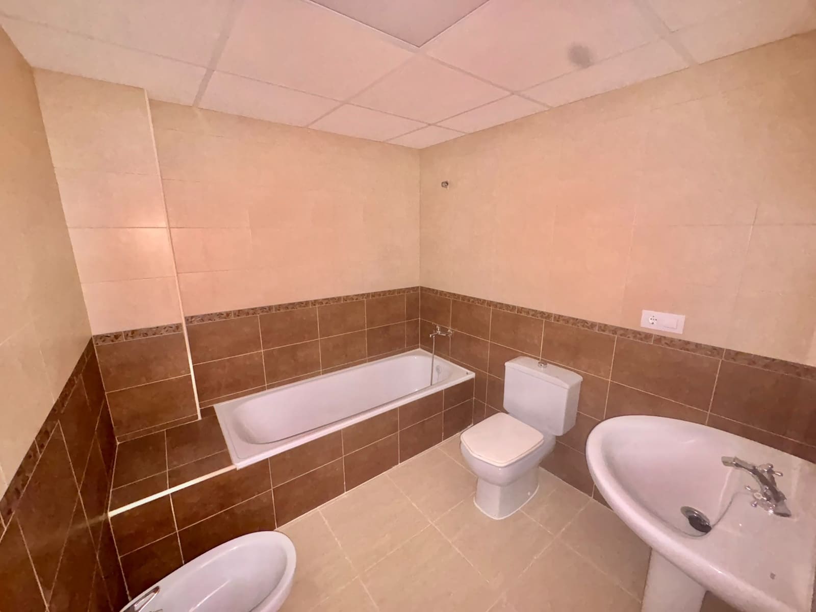 3 bedroom Townhouse for rent in Almanzora - € 850 (Ref: 10147427)