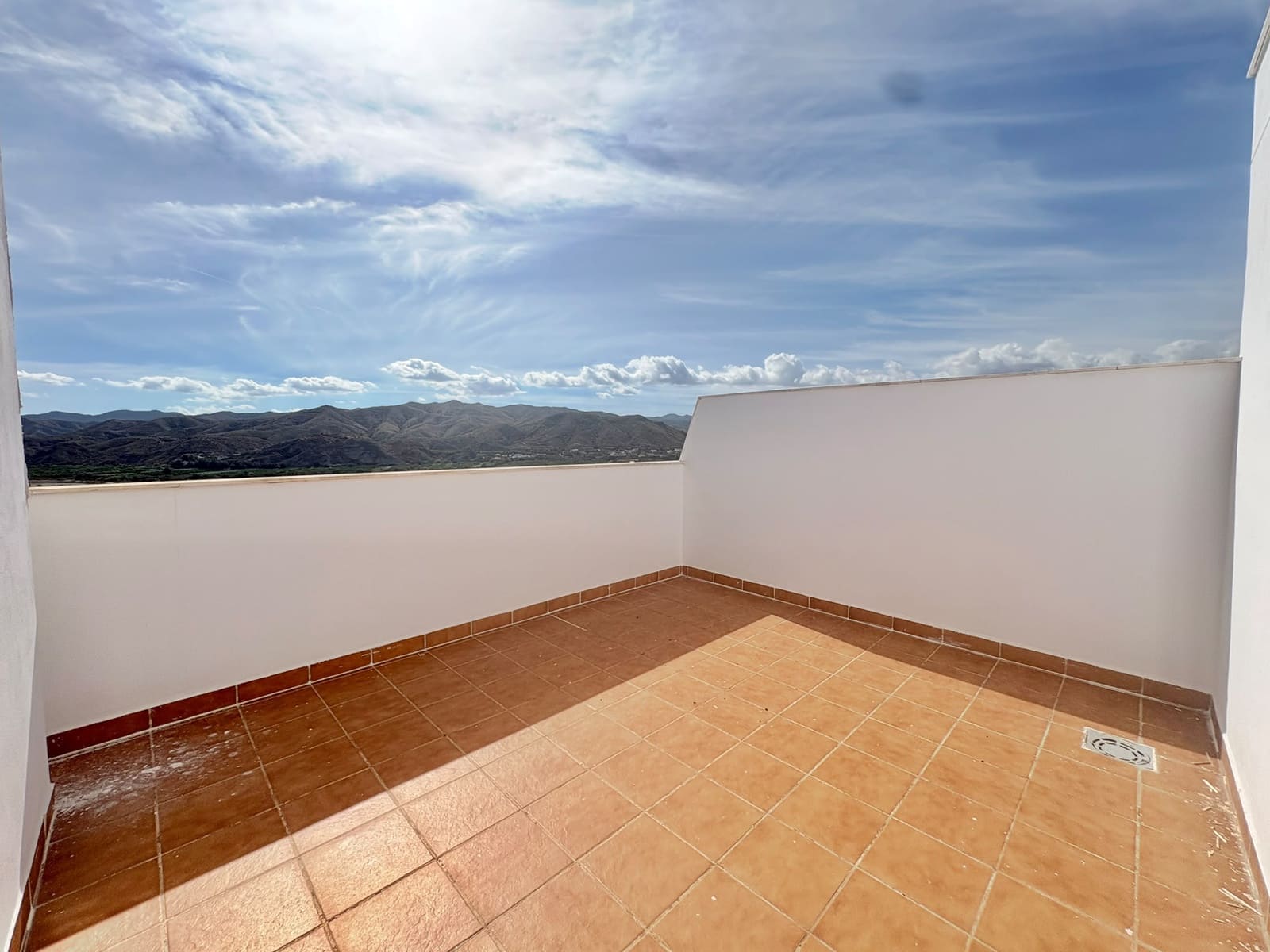 3 bedroom Townhouse for rent in Almanzora - € 850 (Ref: 10147427)