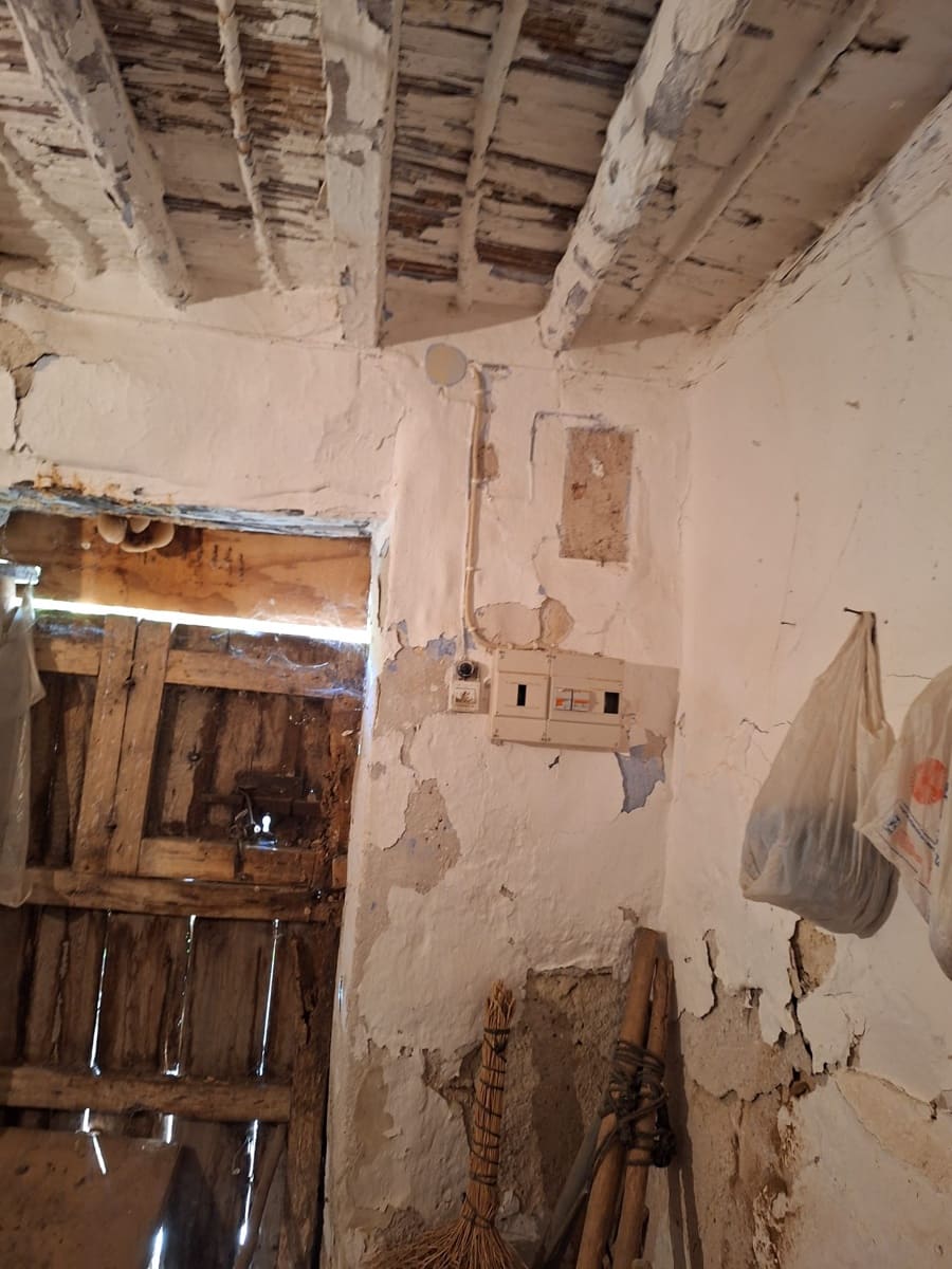 Hus till salu i Benizalon - 27 000 € (Ref: 10160033)
