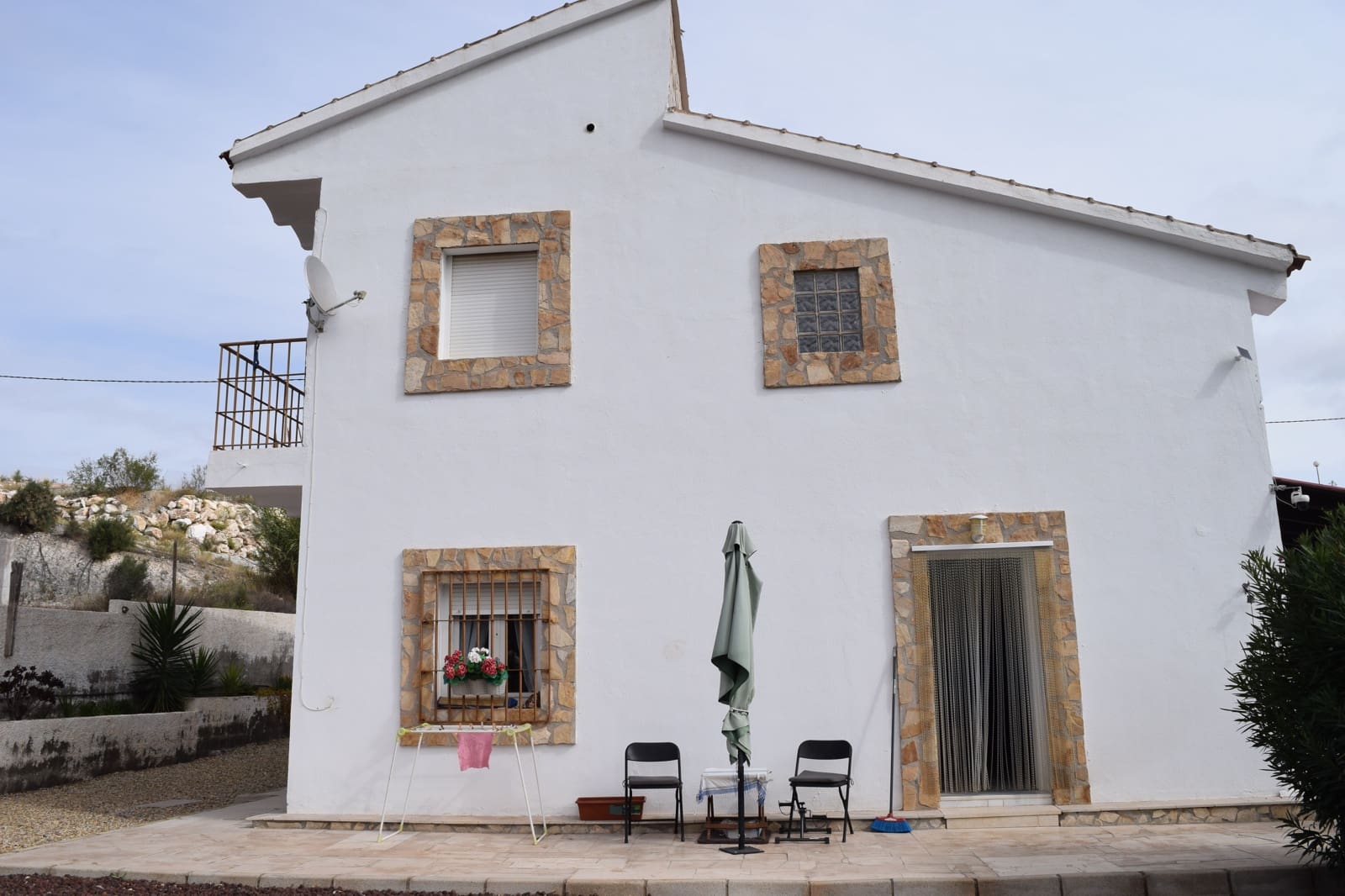 3 camera da letto Villa da affittare in Almeria citta con piscina garage - 1.400 € (Rif: 3804237)