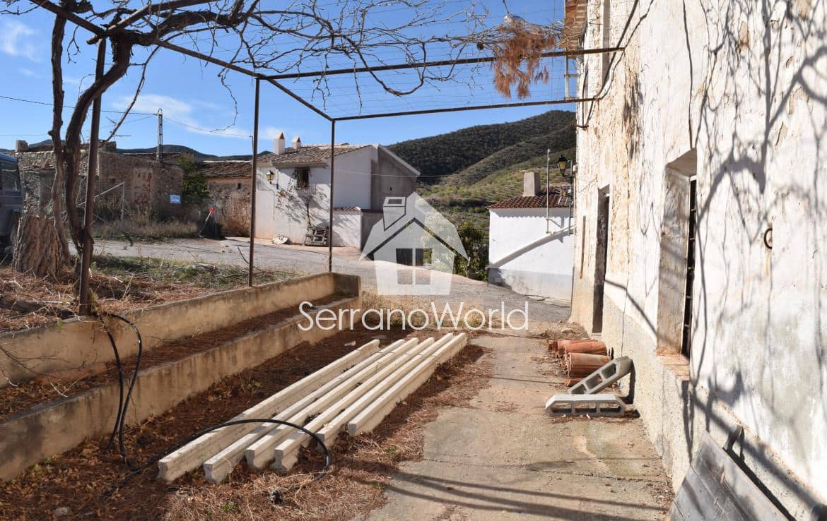 10 soveværelse Finca/Landehus til salg i Cantoria - € 70.000 (Ref: 5049001)