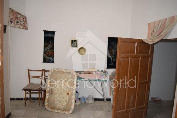 Omakotitalo myytävänä paikassa Albanchez - 44 000 € (Ref: 6336221)