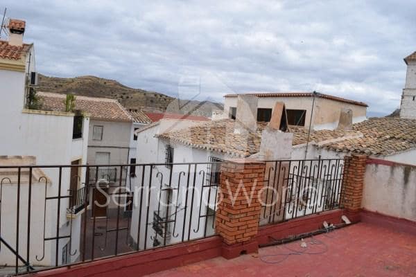 Omakotitalo myytävänä paikassa Albanchez - 44 000 € (Ref: 6336221)