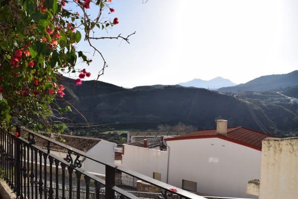 2 soverom Hus til leie i Lijar - € 400 (Ref: 6528107)