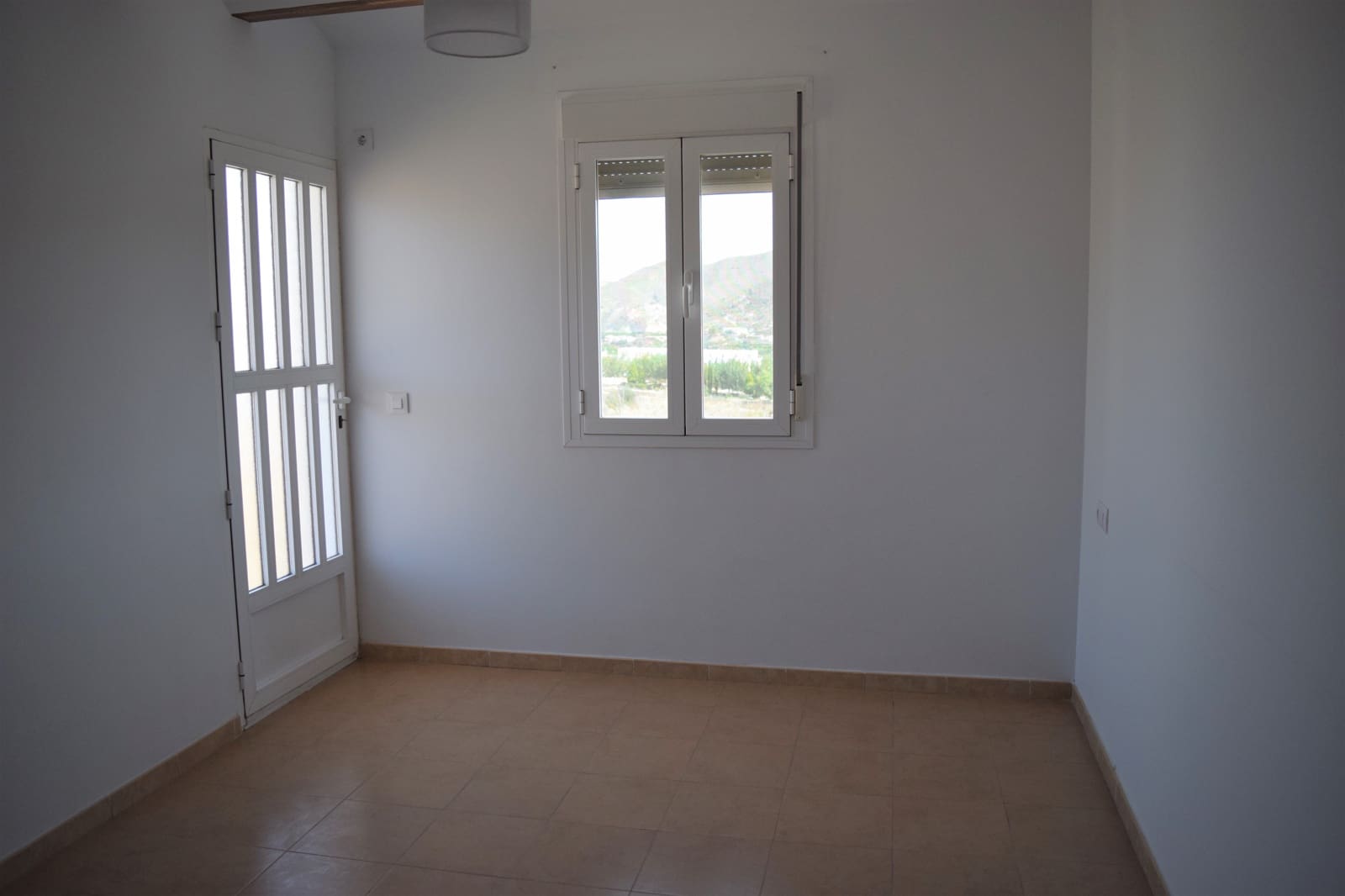 Villa/Maison de 4 chambres à louer à Almanzora avec garage - 950 € (Ref: 6650646)
