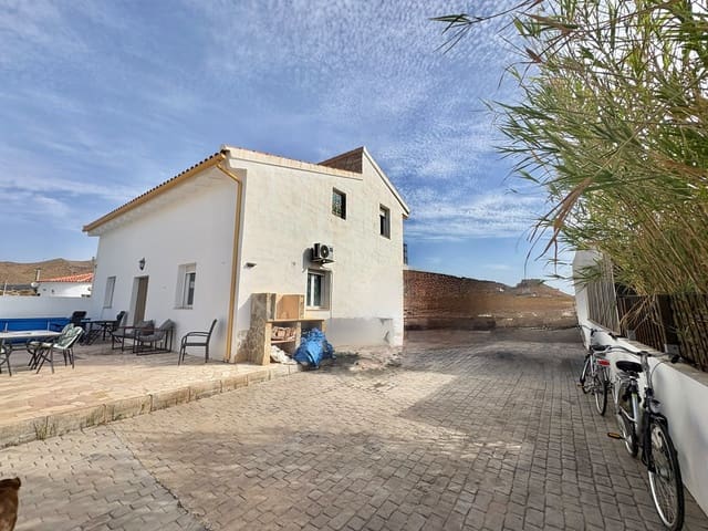 Villa/Maison de 4 chambres à louer à Almanzora, Cantoria avec garage - 950 € (Ref: 6650646)