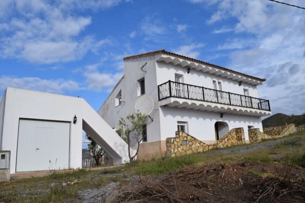 4 Zimmer Villa zu vermieten in Almería Stadt mit Garage - 1.050 € (Ref: 6807409)