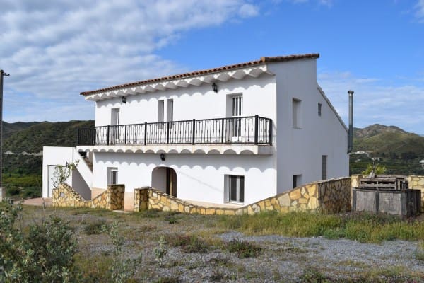 4 makuuhuone Huvila vuokrattavana paikassa Almeria kaupunki mukana 
autotalli - 1 050 € (Ref: 6807409)