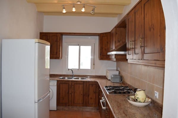 4 makuuhuone Huvila vuokrattavana paikassa Almeria kaupunki mukana 
autotalli - 1 050 € (Ref: 6807409)