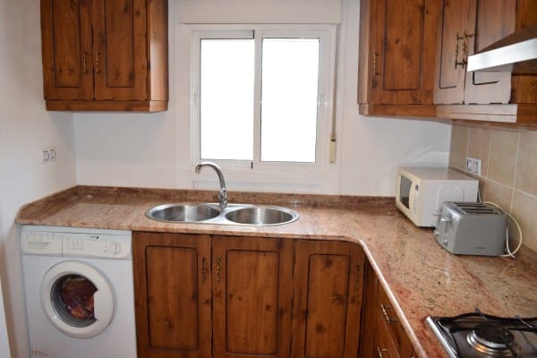 4 makuuhuone Huvila vuokrattavana paikassa Almeria kaupunki mukana 
autotalli - 1 050 € (Ref: 6807409)