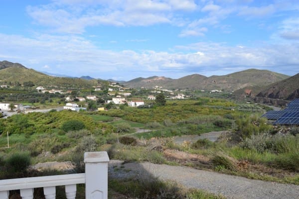 4 Zimmer Villa zu vermieten in Almería Stadt mit Garage - 1.050 € (Ref: 6807409)