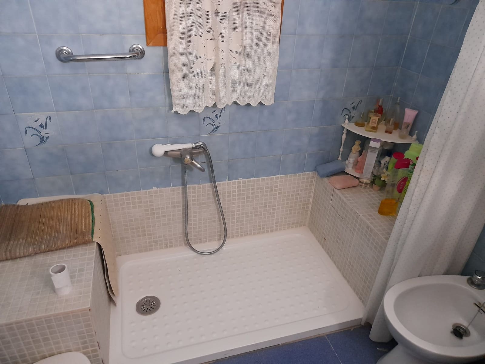 5 sypialnia Dom do wynajęcia w Miasto Almeria - 500 € (Ref: 7124046)