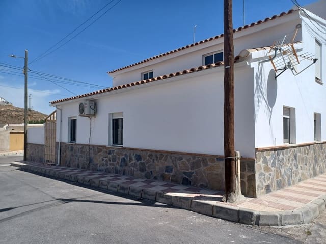 4 bedroom Townhouse for sale in Almanzora, Cantoria - € 192,000 (Ref: 7531479)