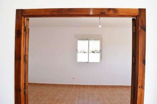 3 quarto Moradia para arrendar em Cantoria com garagem - 950 € (Ref: 7760396)
