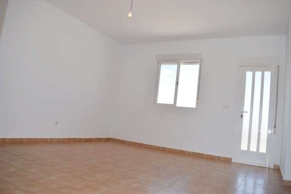 3 quarto Moradia para arrendar em Cantoria com garagem - 950 € (Ref: 7760396)
