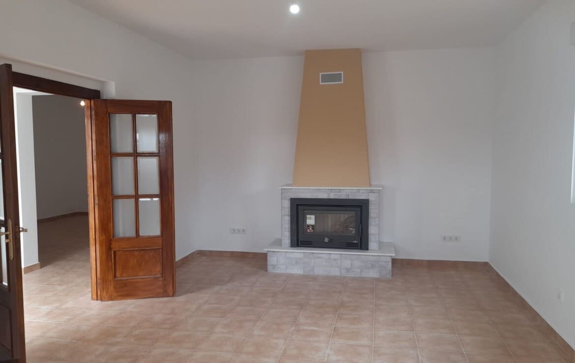 3 quarto Moradia para arrendar em Cantoria com garagem - 950 € (Ref: 7760396)