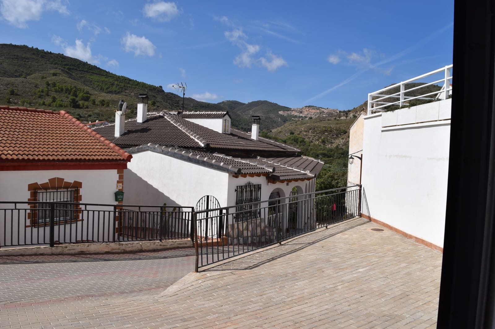 3 makuuhuone Paritalo myytävänä paikassa Lijar mukana uima-altaan 
autotalli - 198 000 € (Ref: 7809910)