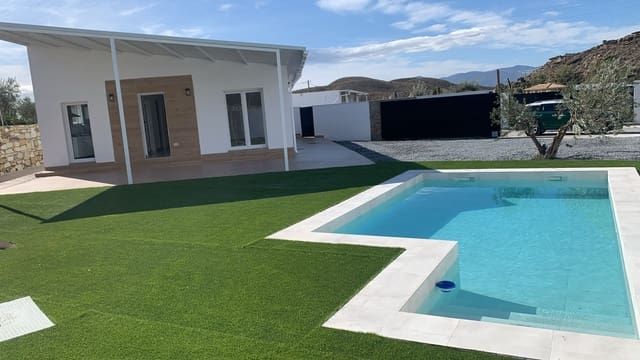 3 quarto Moradia para arrendar em Partaloa com piscina - 800 € (Ref: 8061304)