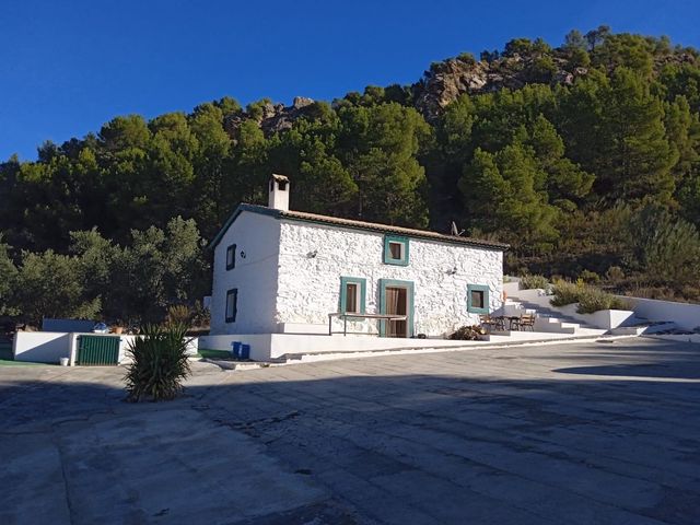 3 bedroom Finca/Country House for rent in Macael with pool - € 900 (Ref: 8099590)